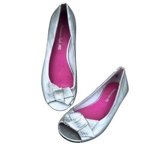 American Eagle Size 8 Open Toe Shoes